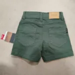 Short Verde parte atrás